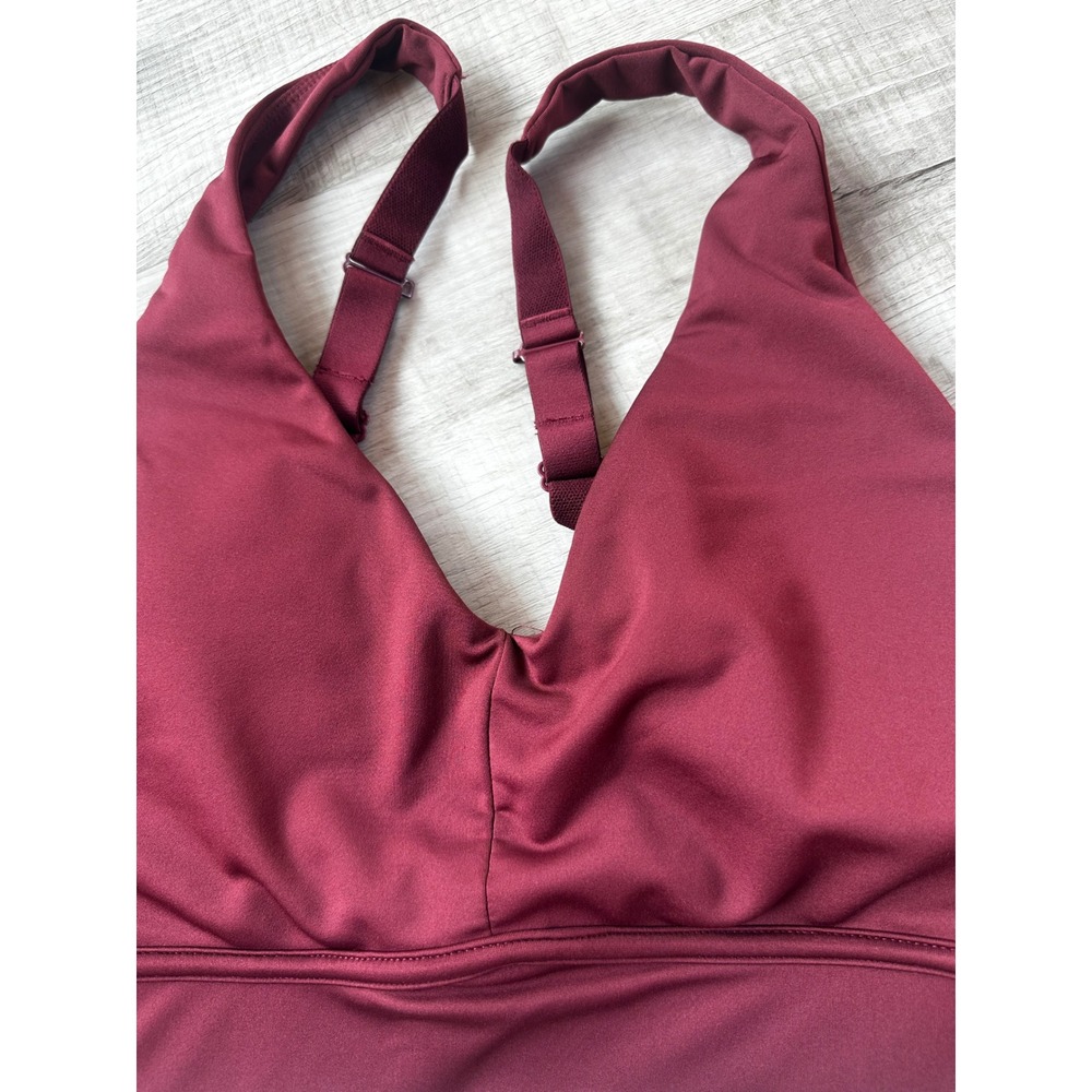 Fabletics Burgundy V-Neck Adjustable Strap Sports Bra Burgundy Red Women Size M